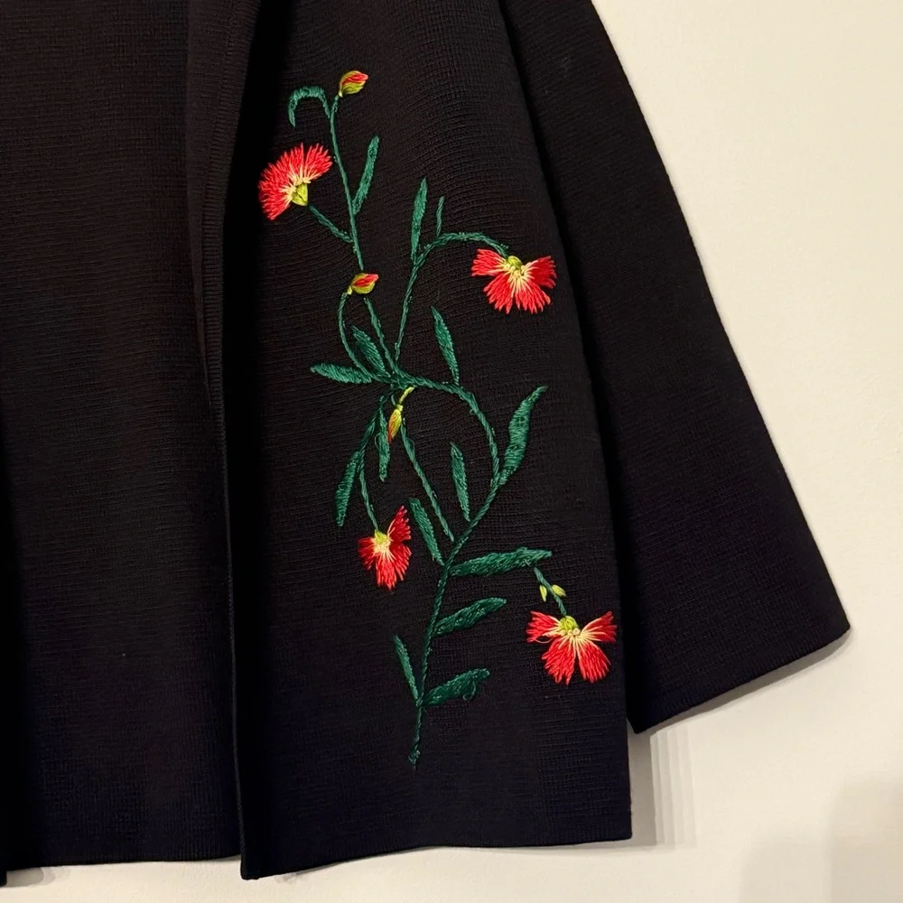 🌹 Alberto Imports Vintage Italian Embroidered Beaded Sweater | Made in Italy - Picture 3 of 10